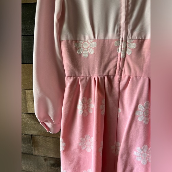 Vintage 60s Pink Daisy Mod Maxi Dress | Cottagecore Prairie Gown - Picture 11 of 13